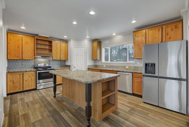 577 County Road 2251, Cleveland, TX 77327