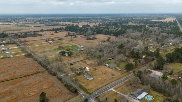 577 County Road 2251, Cleveland, TX 77327