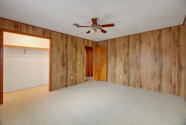 577 County Road 2251, Cleveland, TX 77327