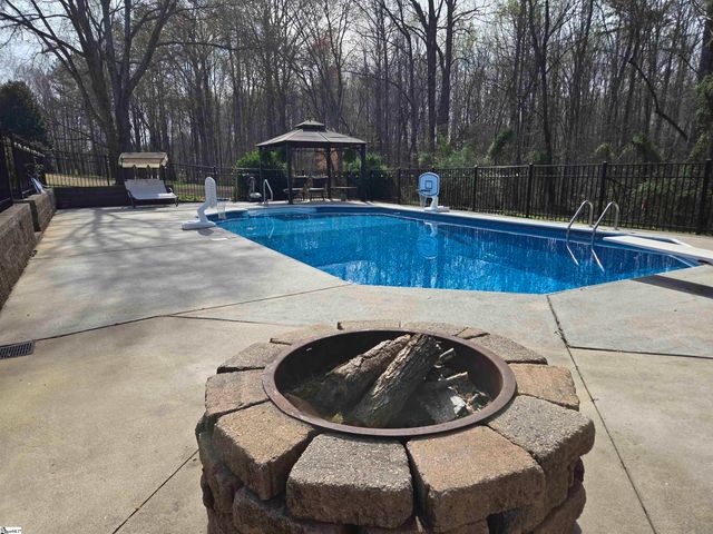 119 Green Ridge Drive, Easley, SC 29642