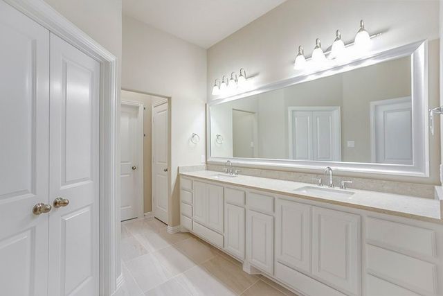 2478 King Arthur Boulevard, Lewisville, TX 75056