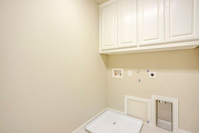 2478 King Arthur Boulevard, Lewisville, TX 75056