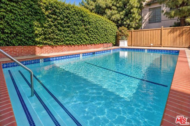 1222 N Olive Drive 103, West Hollywood, CA 90069