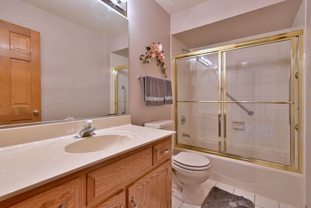 27W225 Ash Court, Winfield, IL 60190