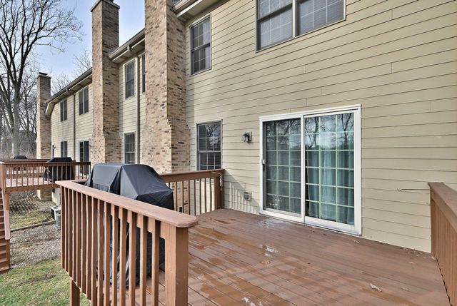 27W225 Ash Court, Winfield, IL 60190