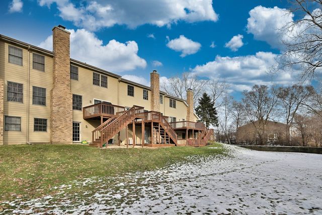 27W225 Ash Court, Winfield, IL 60190