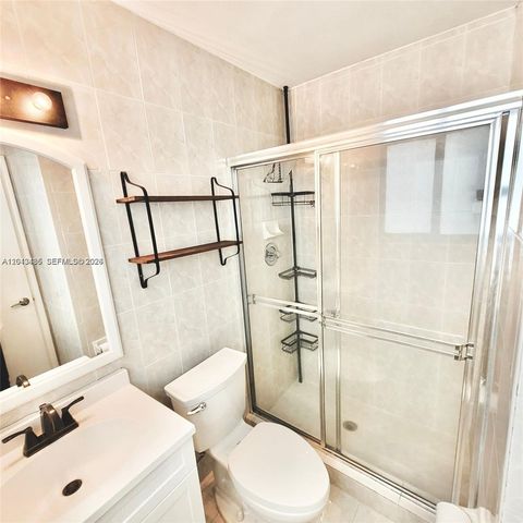 6730 Charleston St, Hollywood, FL 33024