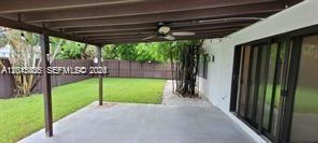 6730 Charleston St, Hollywood, FL 33024