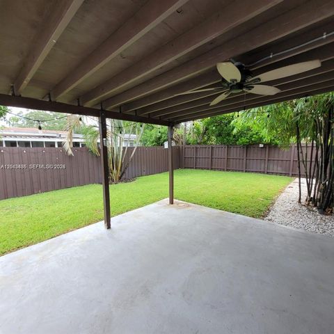 6730 Charleston St, Hollywood, FL 33024