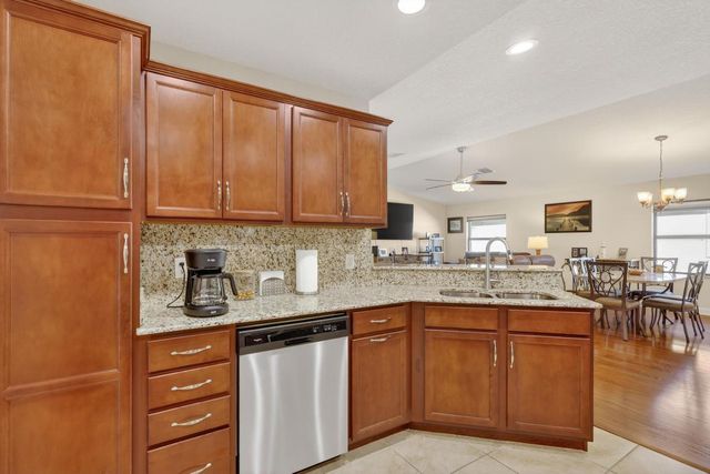 3 Los Gatos Lane, Port St. Lucie, Port St Lucie, FL 34952