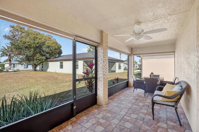 3 Los Gatos Lane, Port St. Lucie, Port St Lucie, FL 34952