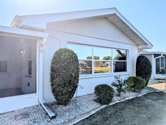810 BLUEWATER DRIVE, Sun City Center, FL 33573