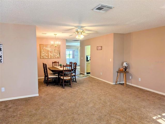 810 BLUEWATER DRIVE, Sun City Center, FL 33573
