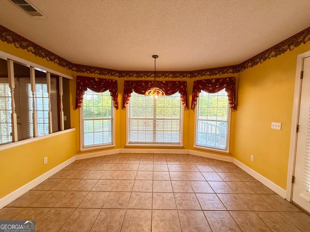 494 Hunter Road NW, Baxley, GA 31513