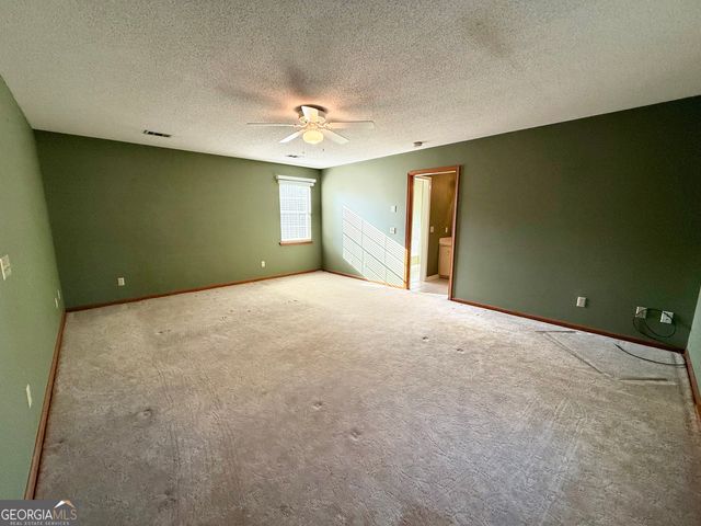 494 Hunter Road NW, Baxley, GA 31513