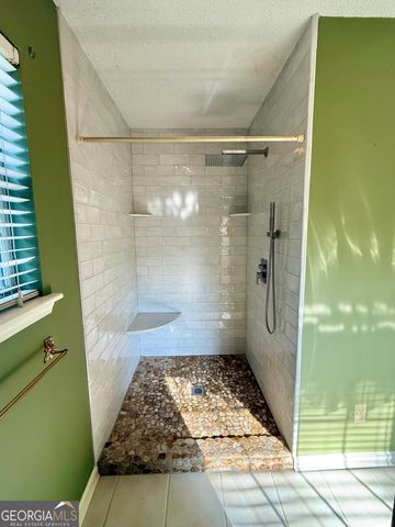 494 Hunter Road NW, Baxley, GA 31513