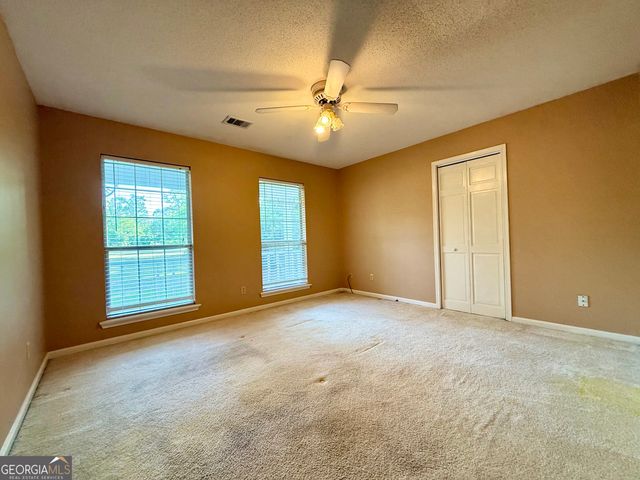 494 Hunter Road NW, Baxley, GA 31513