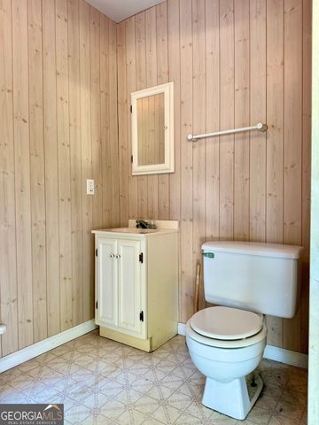 494 Hunter Road NW, Baxley, GA 31513