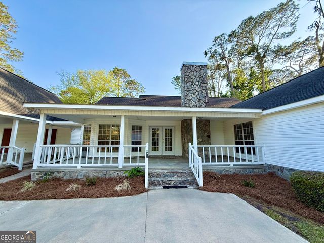 494 Hunter Road NW, Baxley, GA 31513