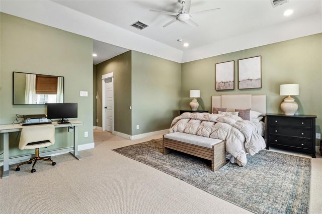 5202 Pinemont Creek Lane, Houston, TX 77018