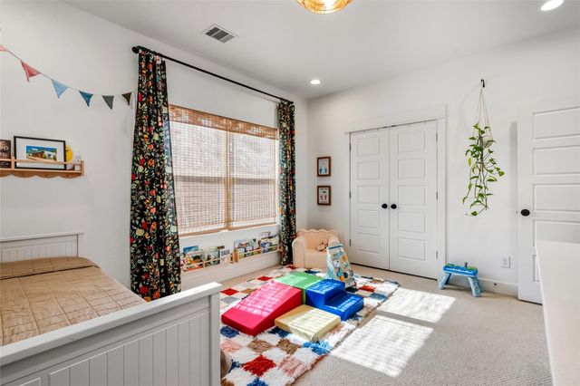 5202 Pinemont Creek Lane, Houston, TX 77018