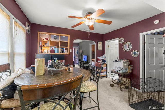 5706 Robindale Avenue, Dearborn Heights, MI 48127