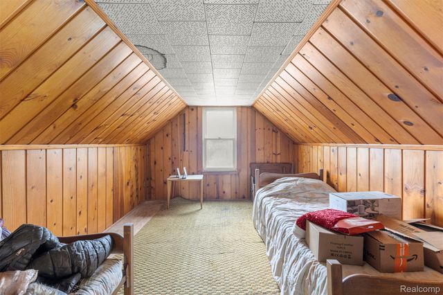 5706 Robindale Avenue, Dearborn Heights, MI 48127
