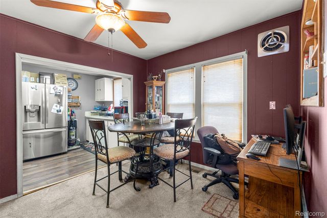 5706 Robindale Avenue, Dearborn Heights, MI 48127