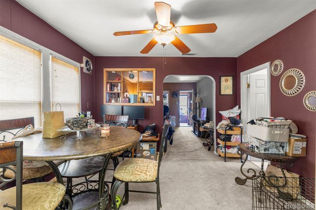 5706 Robindale Avenue, Dearborn Heights, MI 48127