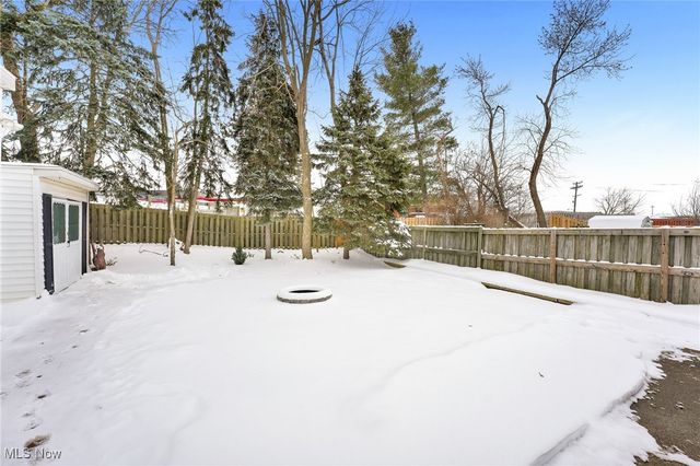 6569 Roycroft Drive, Parma, OH 44129