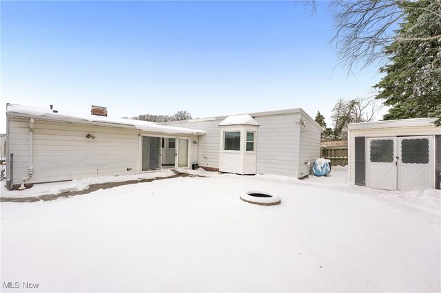 6569 Roycroft Drive, Parma, OH 44129