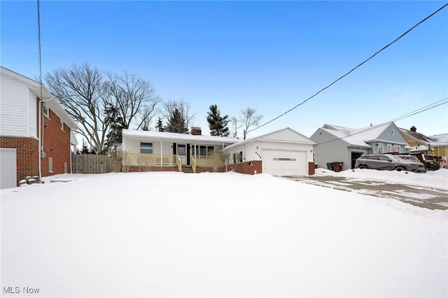 6569 Roycroft Drive, Parma, OH 44129