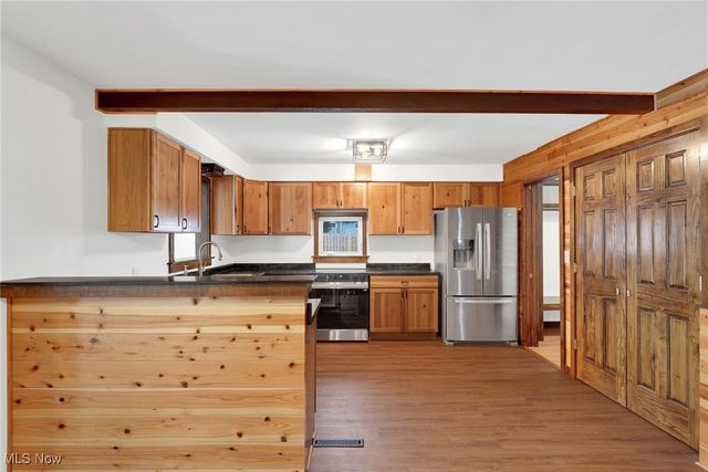 6569 Roycroft Drive, Parma, OH 44129