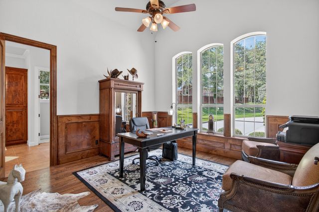 10513 Silver Fox Court, Fort Worth, TX 76108