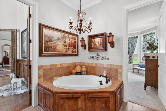 10513 Silver Fox Court, Fort Worth, TX 76108