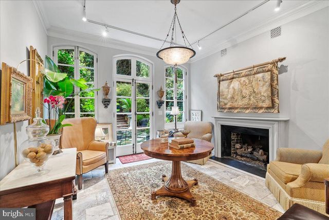 2815 Q ST NW, Washington, DC 20007