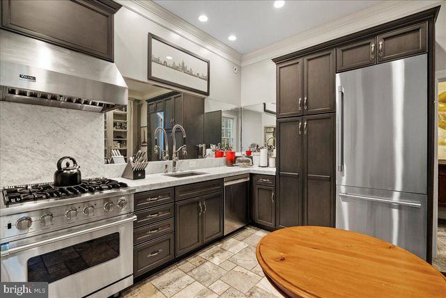 2815 Q ST NW, Washington, DC 20007