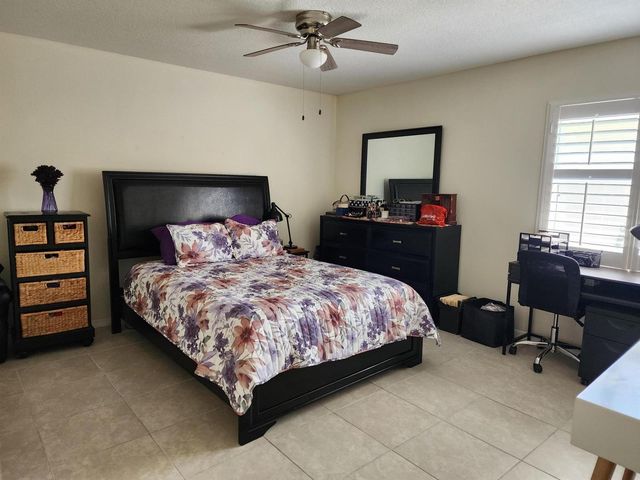 5668 Travelers Way, Fort Pierce, FL 34982