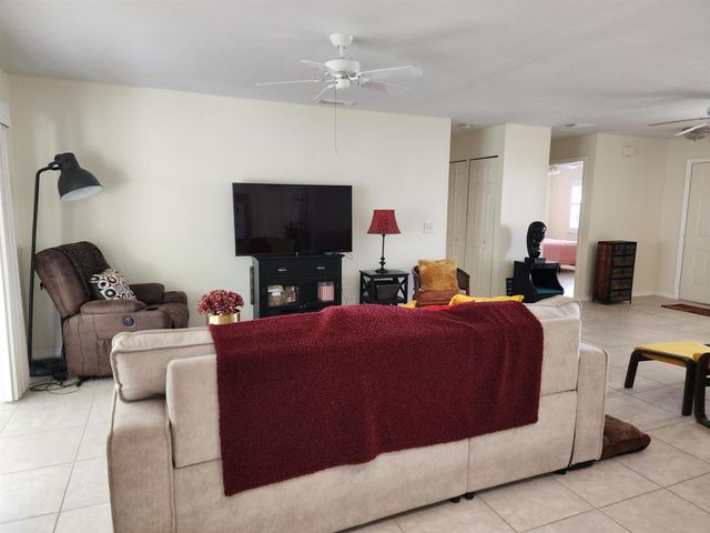 5668 Travelers Way, Fort Pierce, FL 34982