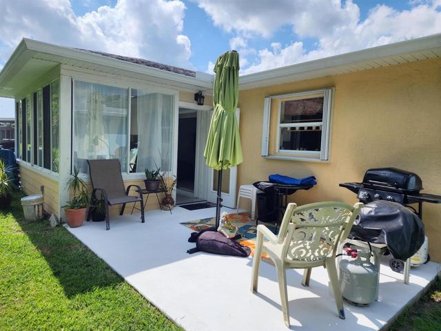 5668 Travelers Way, Fort Pierce, FL 34982