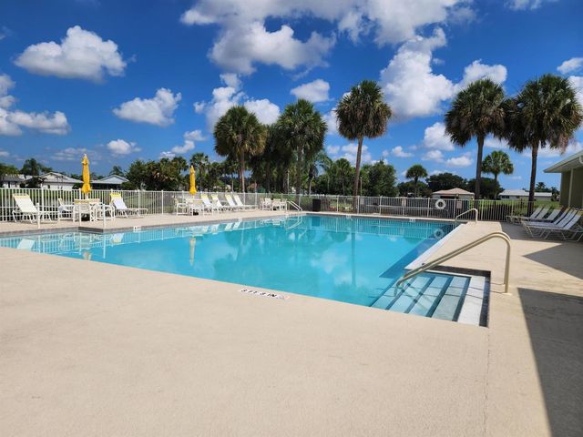5668 Travelers Way, Fort Pierce, FL 34982