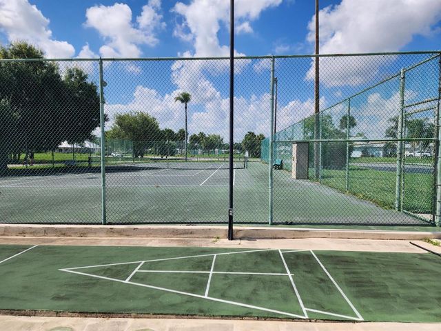 5668 Travelers Way, Fort Pierce, FL 34982