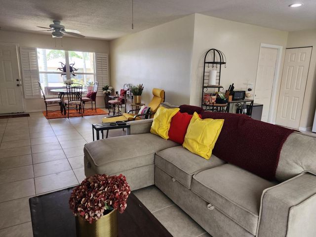5668 Travelers Way, Fort Pierce, FL 34982