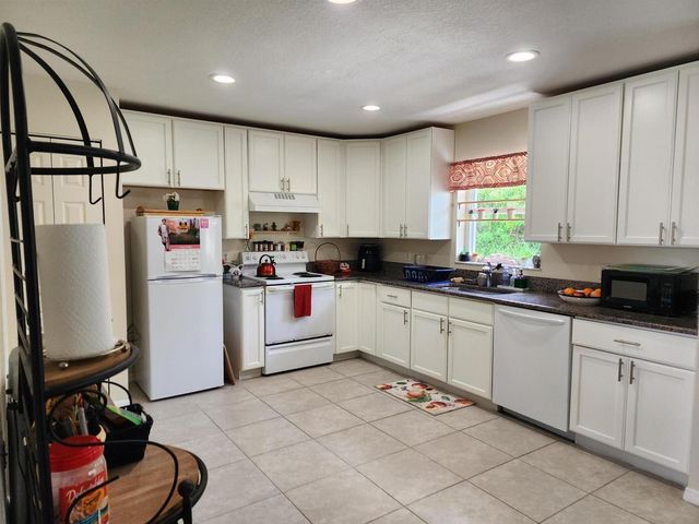 5668 Travelers Way, Fort Pierce, FL 34982