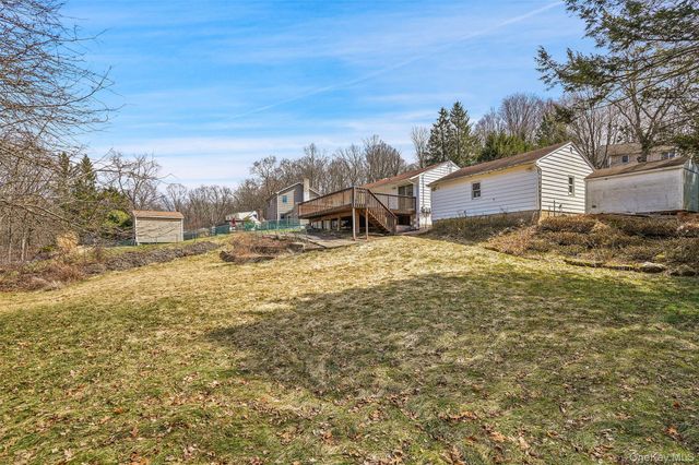 59 Brook Street, Mahopac, NY 10541