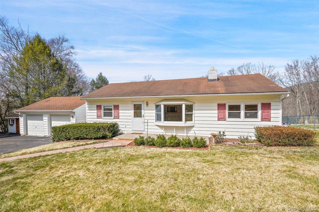 59 Brook Street, Mahopac, NY 10541