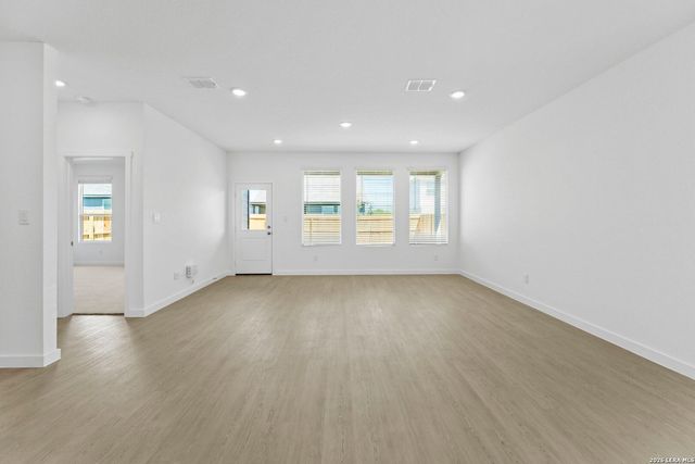 9419 Dassler Springs, Converse, TX 78109