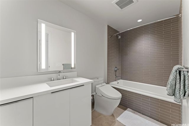 1001 Queen Street 1407, Honolulu, HI 96814