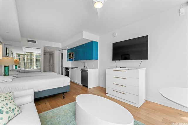 1001 Queen Street 1407, Honolulu, HI 96814