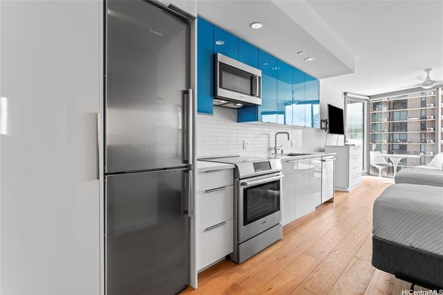1001 Queen Street 1407, Honolulu, HI 96814